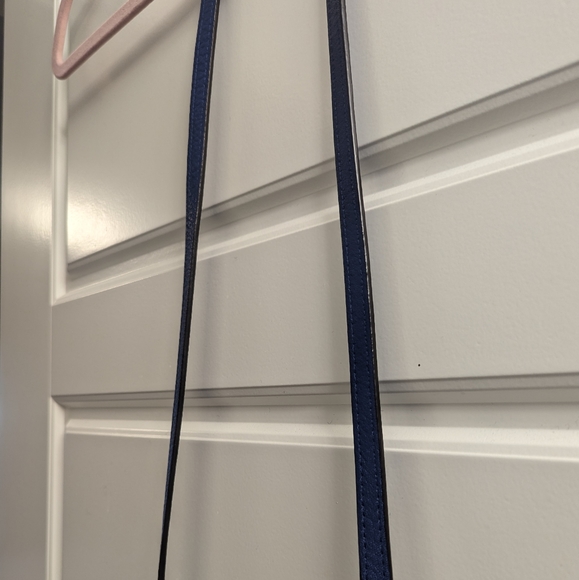 Michael Kors Mini Crossbody Purse - Picture 3 of 13